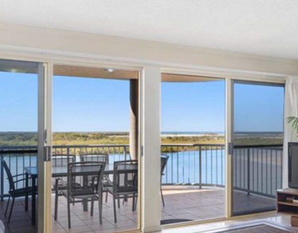 Best Serviced Holiday Apartments Maroochydore